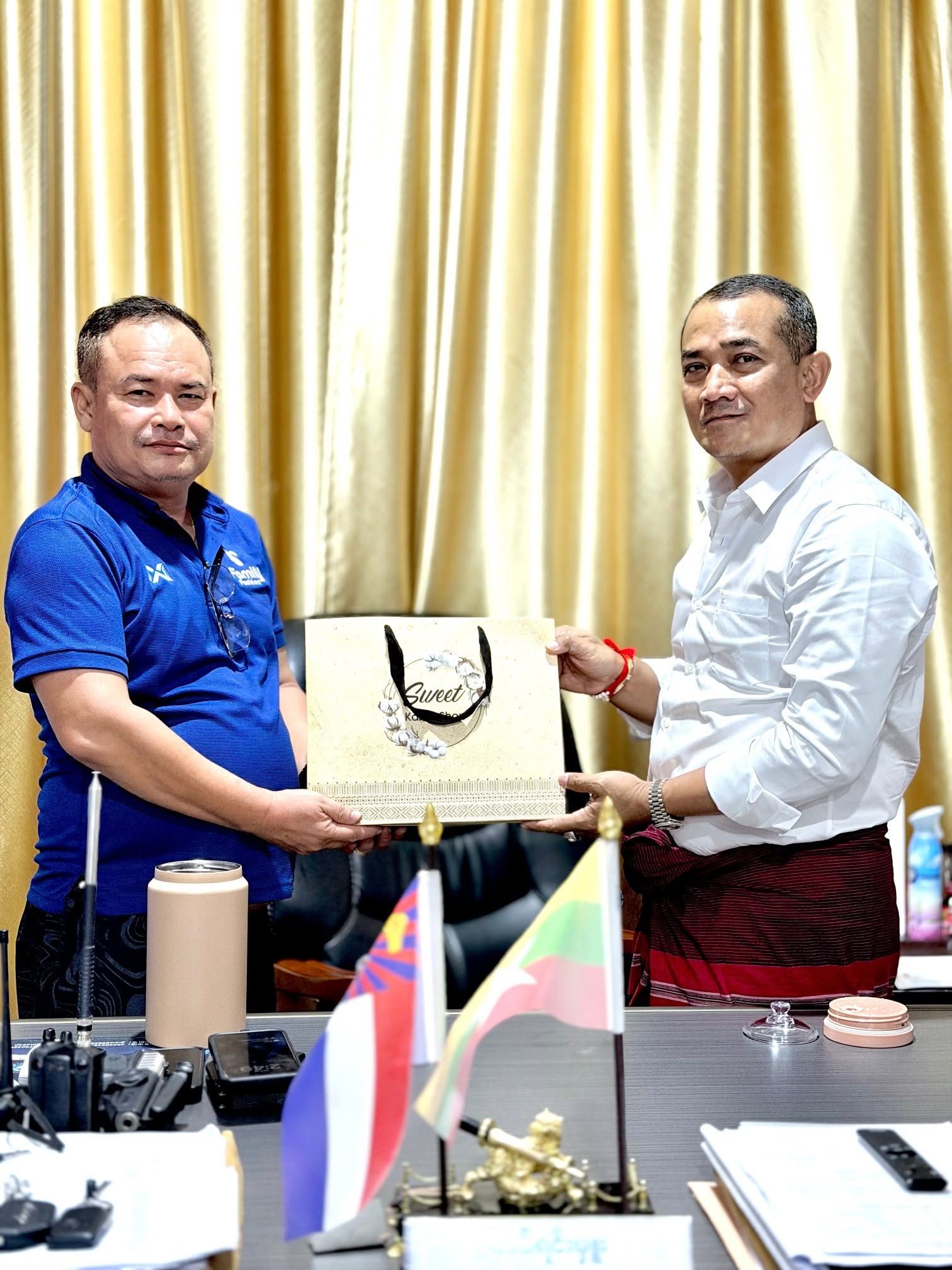 ကရင်ယဉ်ကျေးမှုအနုပညာအစည်းအရုံး (K.C.O) ၏ ရေရှည်လုပ်ငန်းစဉ်များအတွက် “ထာဝရရံပုံငွေပဒေသာပင်” စိုက်ထူ၍ စုပေါင်းအင်အားဖြင့် ဝန်းရံ